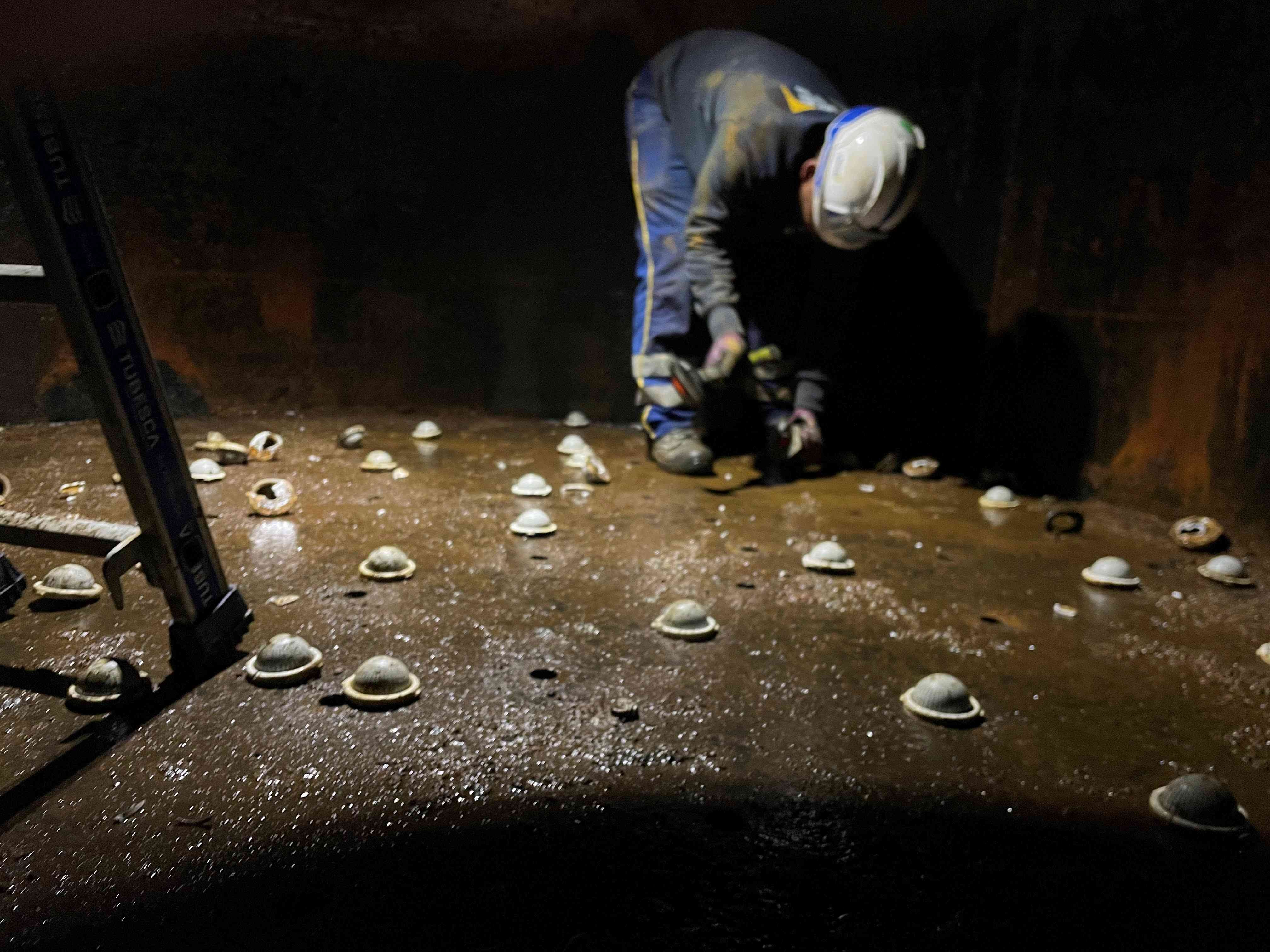 Démontage des anciennes buselures